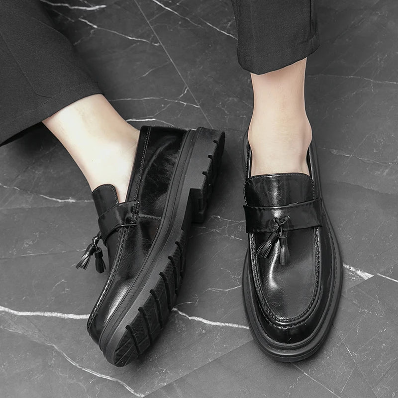 Men's Casual Moccasins Black Fashion Luxury Loafers Wedding Shoes