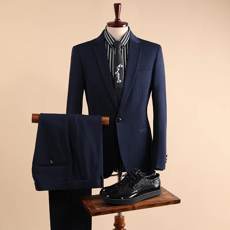 Men's Single-Breasted Suit in Black and Deep Navy