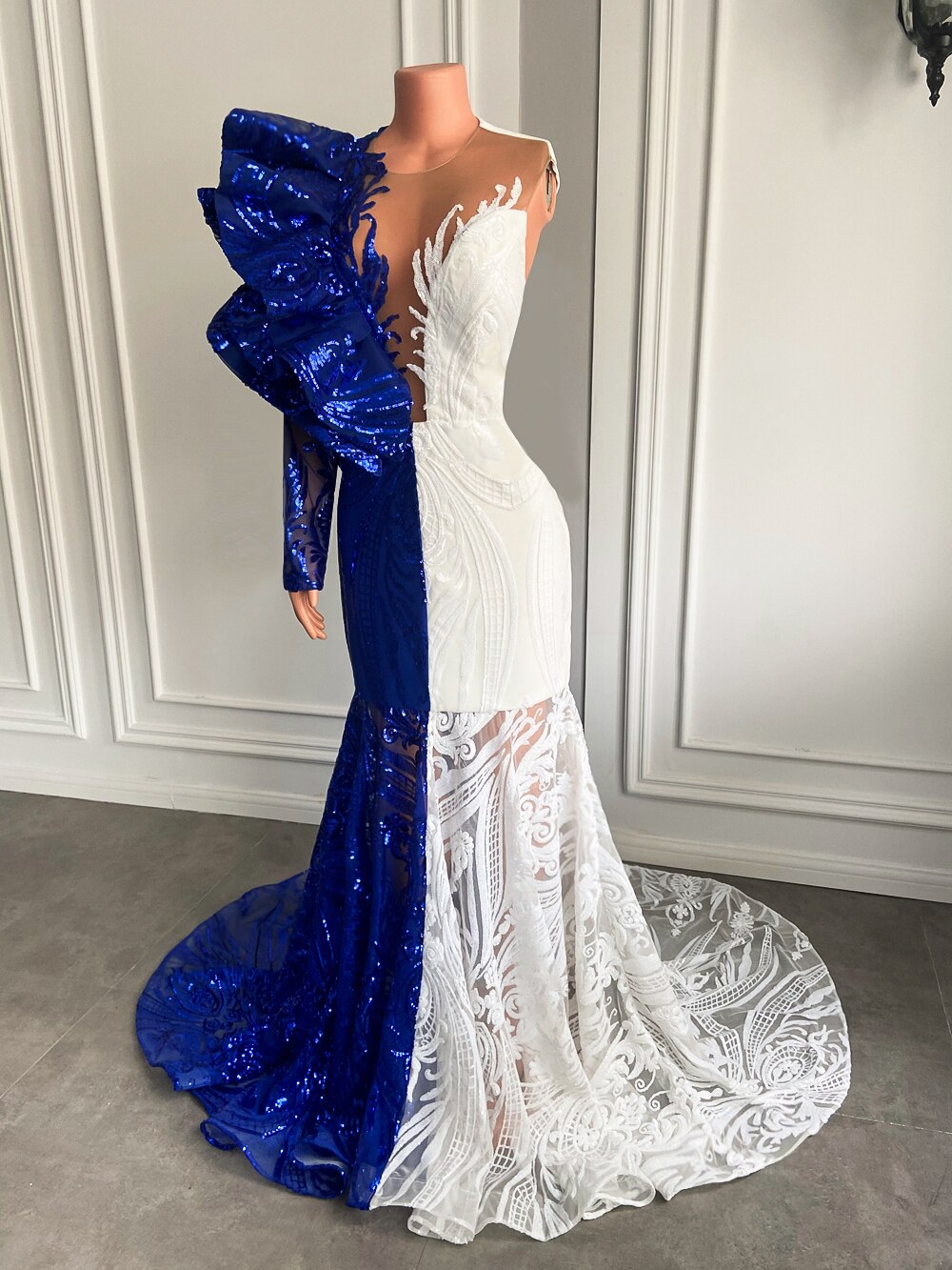 Mermaid O-neck Single Long Sleeve Royal Blue And White Sequin Prom Gowns