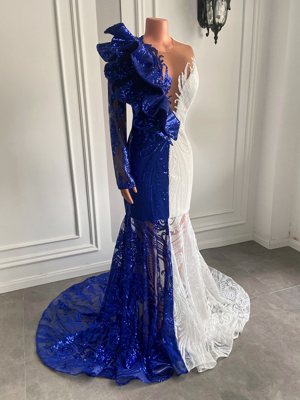 Mermaid O-neck Single Long Sleeve Royal Blue And White Sequin Prom Gowns