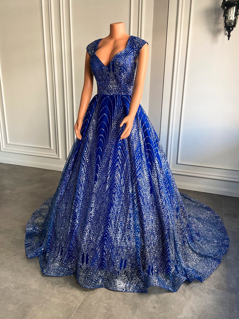 Sparkly Glittery Royal Blue Dubai Women Formal Evening Party Gown