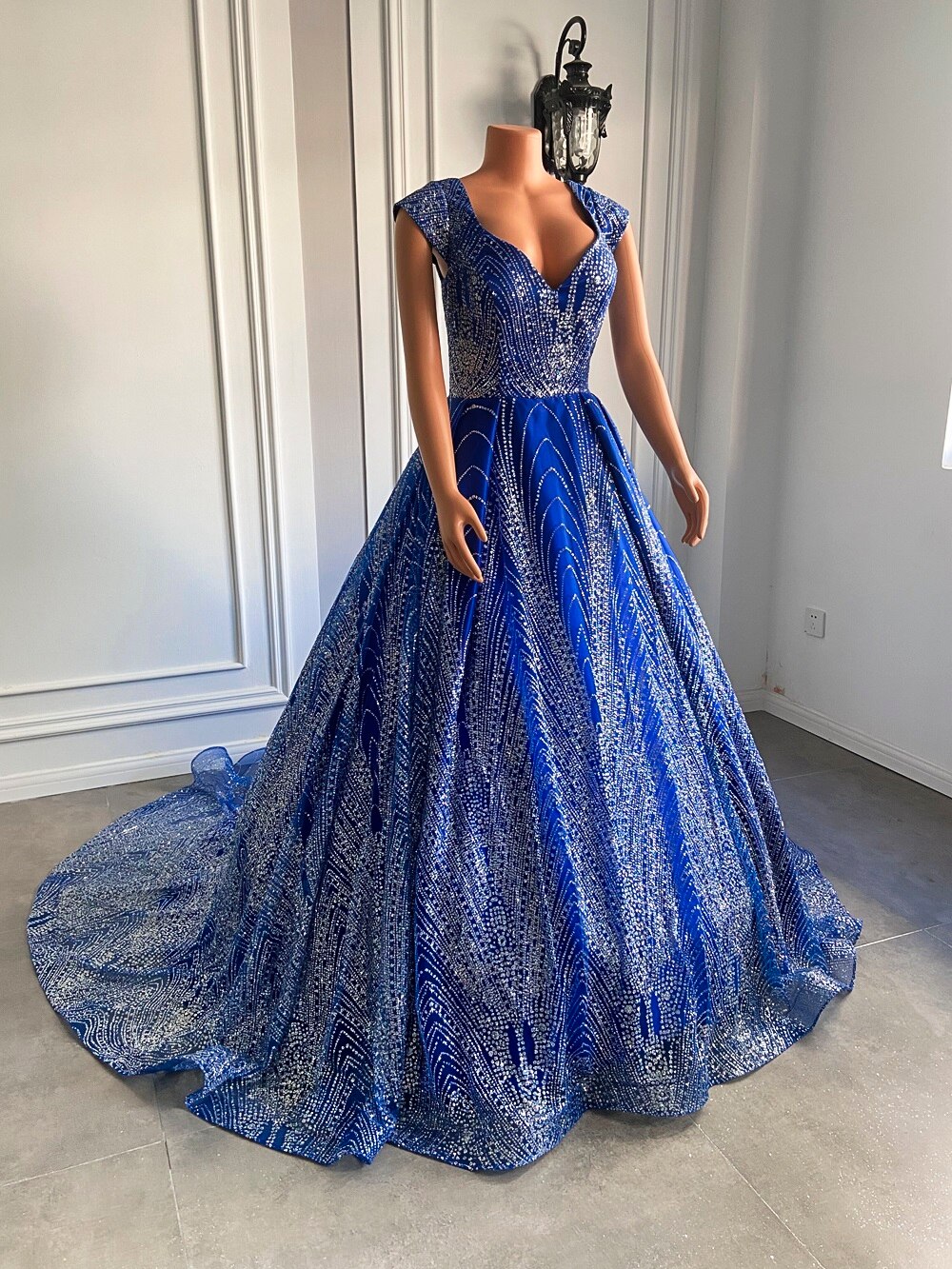 Sparkly Glittery Royal Blue Dubai Women Formal Evening Party Gown