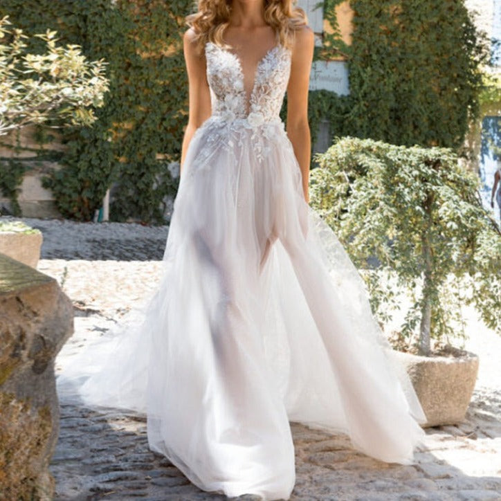 V-neck slim and split brigade shoot wedding dress