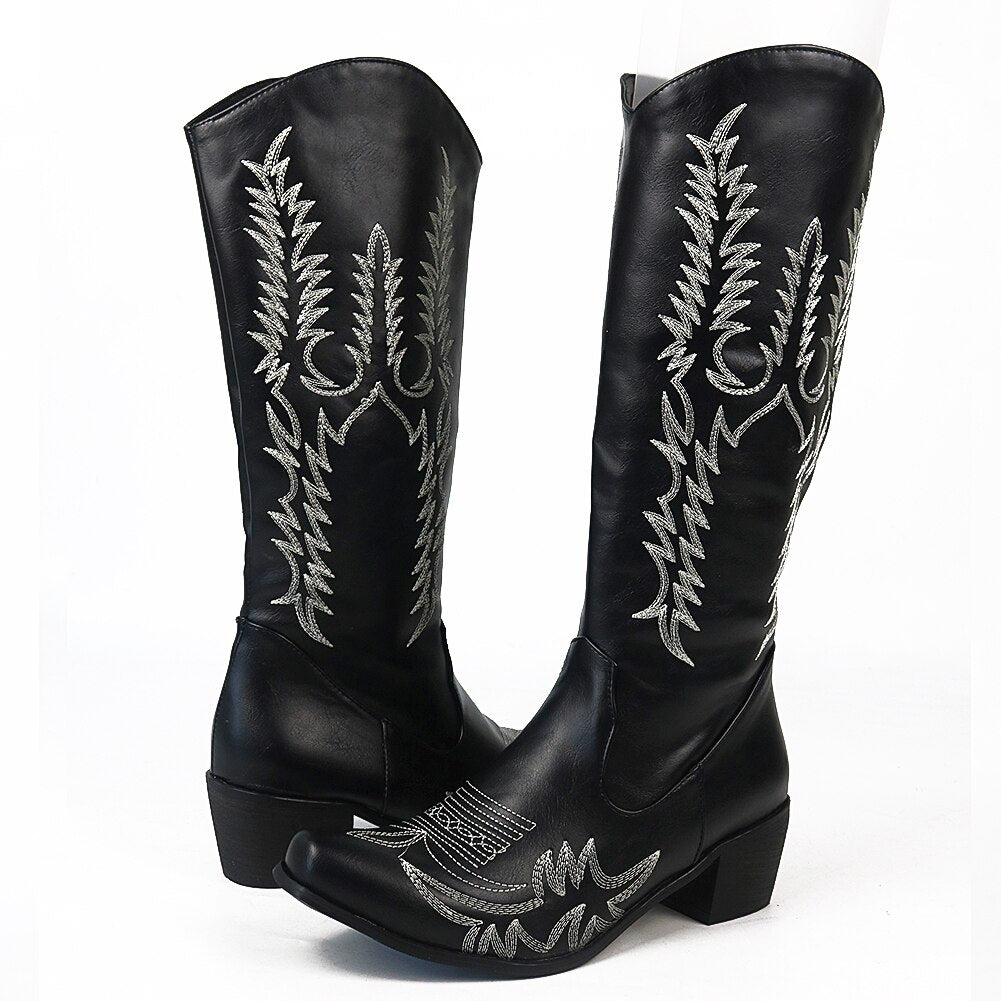 Embroidery Classic Vintage Retro Cowgirls Women's Shoes