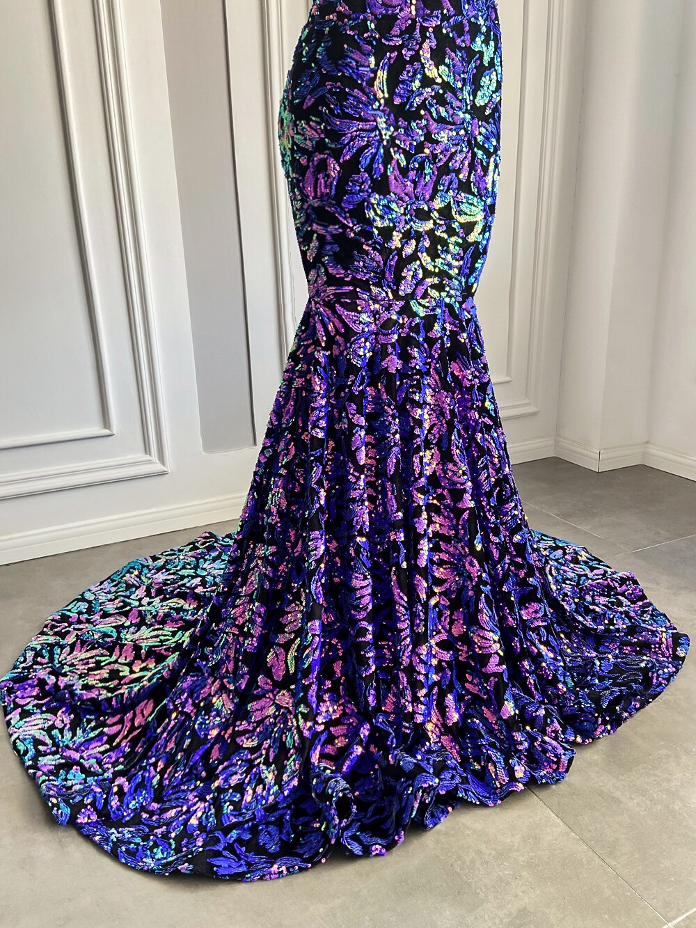 Mermaid Style Backless Velvet Sequin Girls Prom Gala Gowns For Party