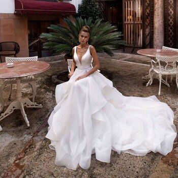 Elegant A-line Simple Wedding Dress  Abito Da Sposa V-neck Backless Beading Waist White Gowns Trouwjurk - LiveTrendsX