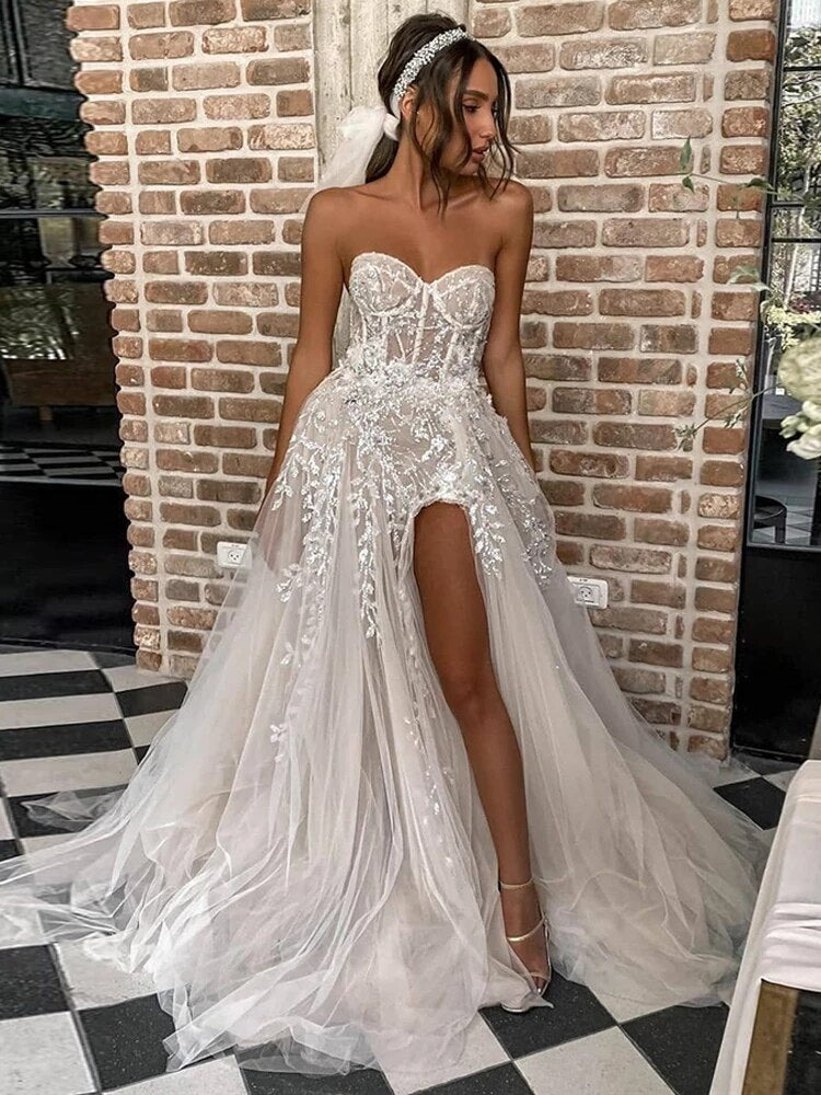 Gy Mermaid Strapless Boho Fish Bridal Gowns Open Back Princess Party Gowns Lace Wedding Dresses With Puffy Tulle Skirt - LiveTrendsX