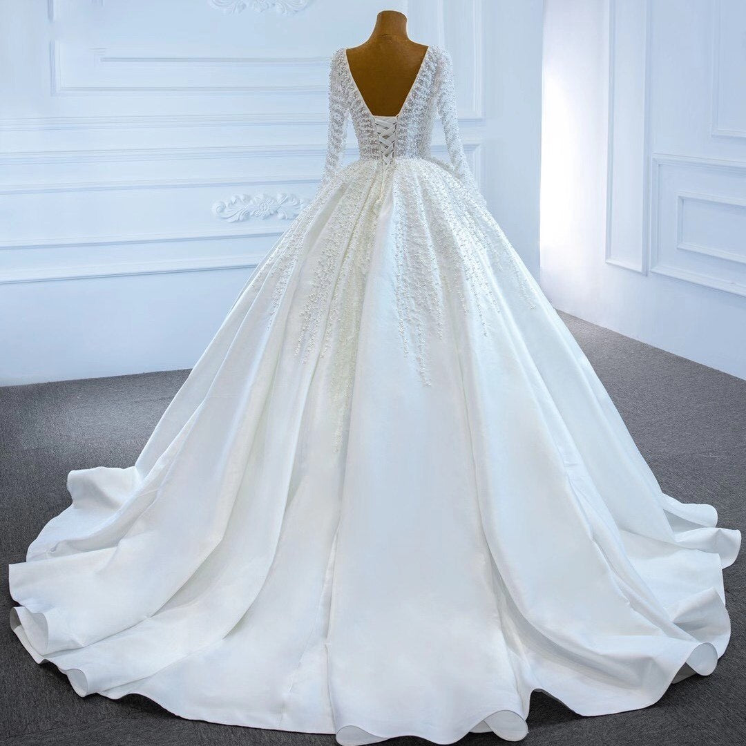 Luxury Pearls Ball Gown Wedding Dress Long Sleeve Elegant Satin Wedding Gown Bridal Dresses Court Train V Neck - LiveTrendsX