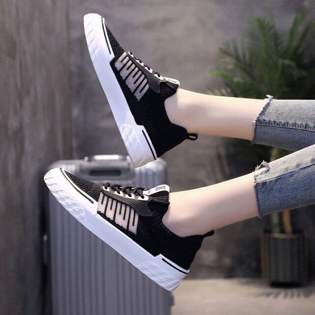 Mesh Surface Hollow Soft-soled Shoes