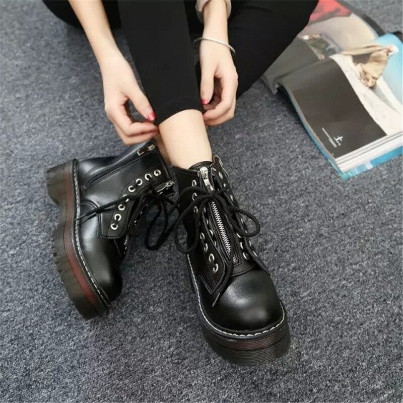 Women Fashion Lace Up Round Toe  Boots